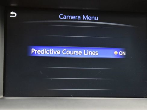 Used 2017 INFINITI QX30 AWD image 21