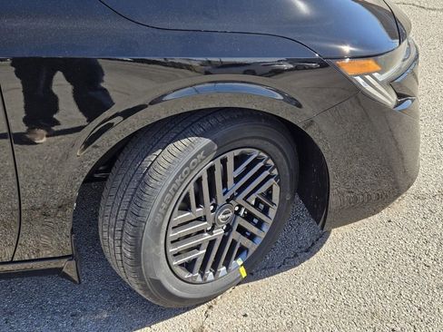 New 2026 Nissan Sentra SV image 6