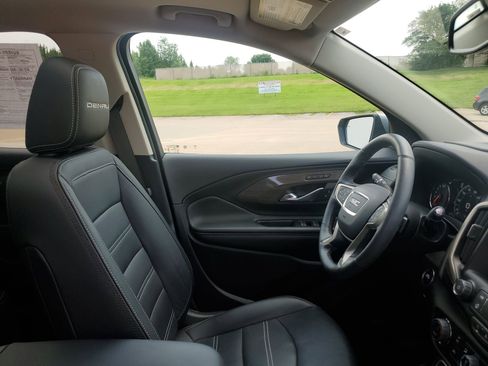 Used 2023 GMC Terrain Denali image 35