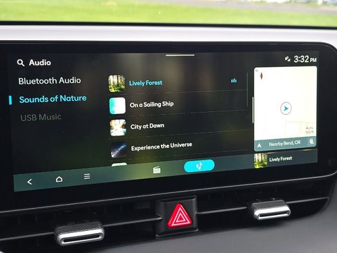 New 2025 Hyundai Ioniq 5 SE image 18