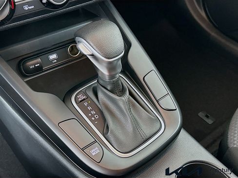 Certified 2025 Kia Soul LX FWD image 12