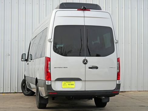 Used 2024 Mercedes-Benz Sprinter 2500 image 6