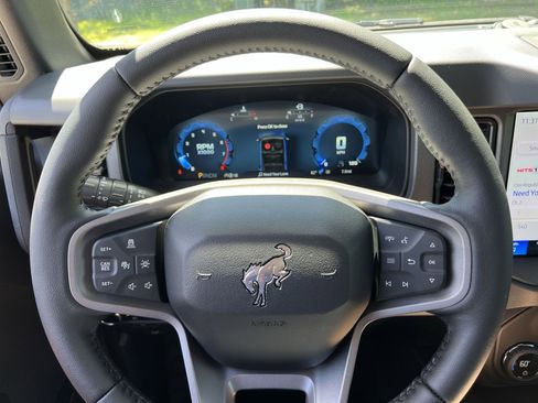 New 2026 Ford Bronco Badlands AWD/4WD image 16