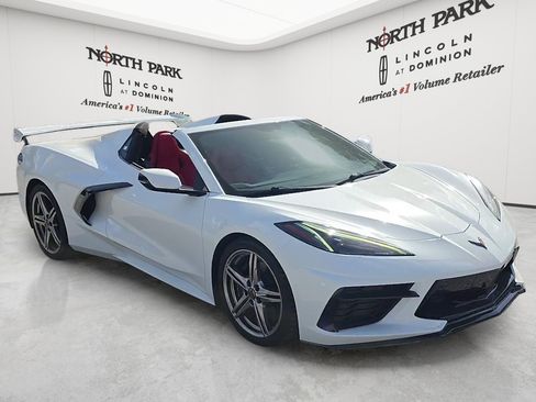 Used 2023 Chevrolet Corvette Stingray Preferred Conv w/ Z51 Performance Package RWD image 7