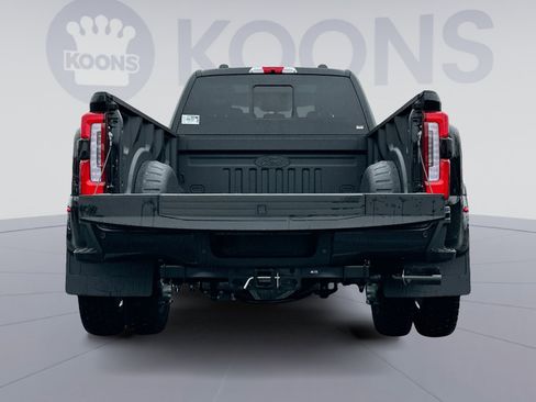 New 2026 Ford F450 Platinum w/ Platinum Plus Package image 37