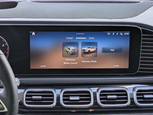 Used 2026 Mercedes-Benz Maybach GLS 600 4MATIC image 15