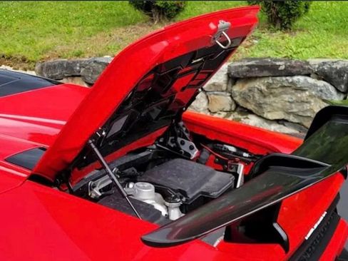 Used 2019 Lamborghini Huracan LP 580-2 RWD image 27