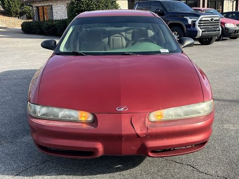 Used 1998 Oldsmobile Intrigue image 2