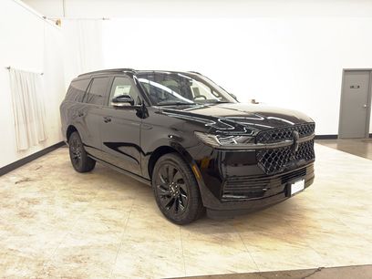 New 2025 Lincoln Navigator Reserve w/ Jet Appearance Package