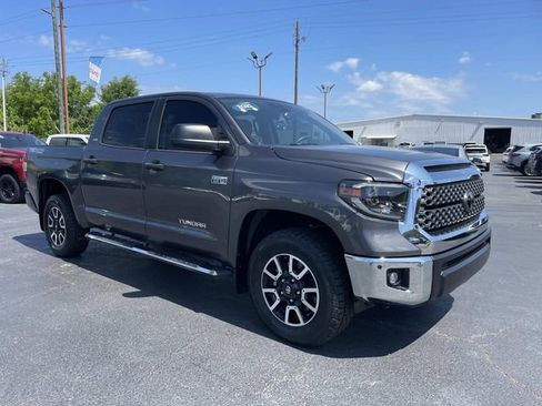 Used 2021 Toyota Tundra SR5 w/ TRD Off-Road Package AWD/4WD image 10