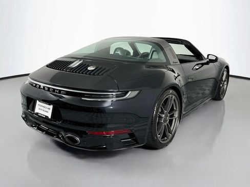 Certified 2022 Porsche 911 Targa 4 GTS AWD/4WD image 35