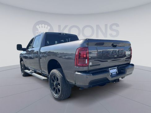 Used 2025 RAM 2500 Laramie AWD/4WD image 4