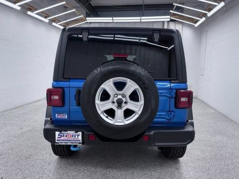 Used 2023 Jeep Wrangler Unlimited Rubicon 4xe w/ Cold Weather Group AWD/4WD image 3