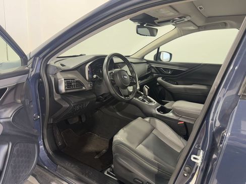 Used 2025 Subaru Outback Onyx Edition AWD/4WD image 17