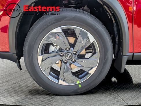 New 2026 Nissan Rogue SV image 10