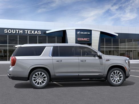New 2026 GMC Yukon XL Denali w/ Denali Reserve Package RWD image 5