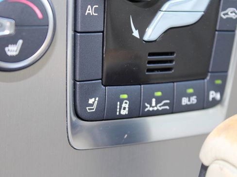 Used 2012 Volvo XC60 3.2 image 28