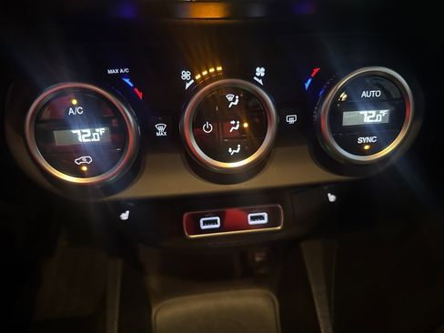 Used 2022 FIAT 500X Trekking w/ Comfort Group image 23