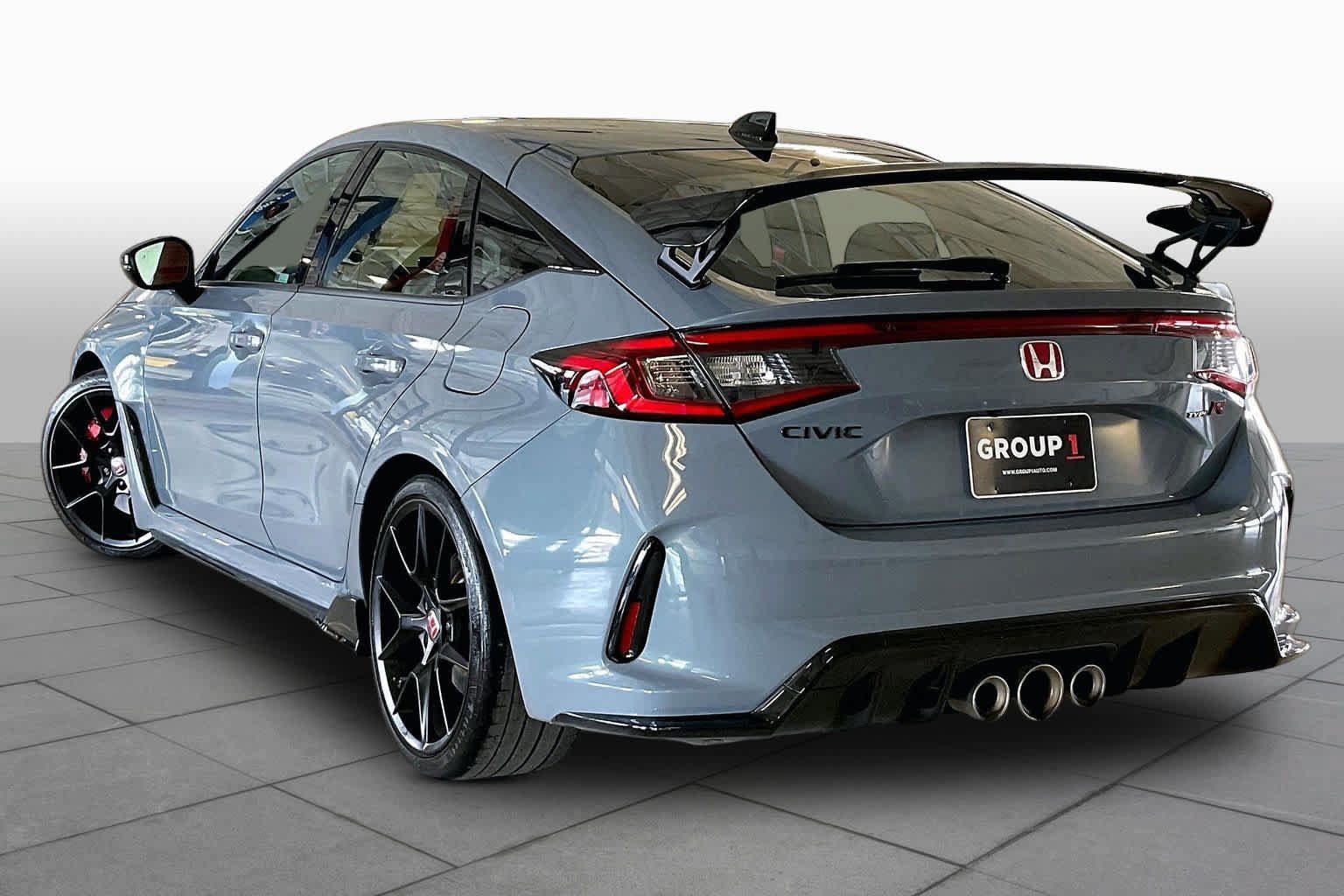 Used 2024 Honda Civic Type R image 11
