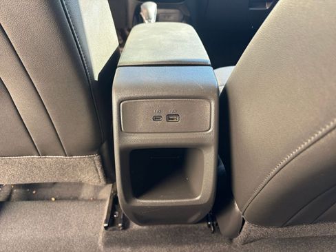 Used 2025 Chevrolet Trax LT image 24