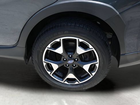 Used 2019 Subaru Crosstrek 2.0i Premium w/ Eyesight System AWD/4WD image 9