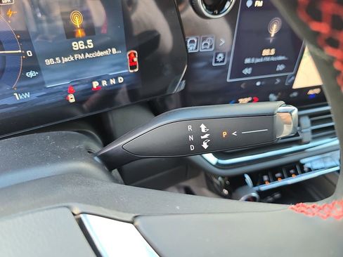 New 2026 Chevrolet Equinox EV RS image 18