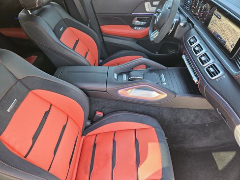 Certified 2025 Mercedes-Benz GLE 53 AMG 4MATIC image 15