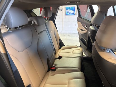 Used 2019 Hyundai Santa Fe AWD image 26