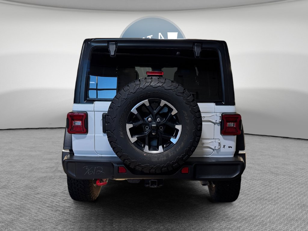Used 2024 Jeep Wrangler Unlimited Rubicon w/ Technology Group AWD/4WD image 5