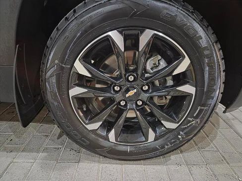 Used 2023 Chevrolet TrailBlazer LT w/ Convenience Package image 9