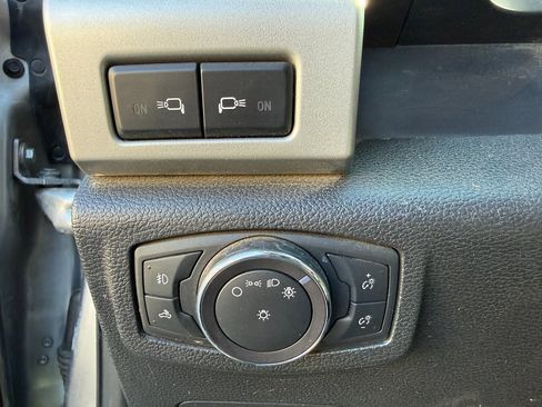 Used 2020 Ford F250 Lariat w/ Lariat Value Package image 19