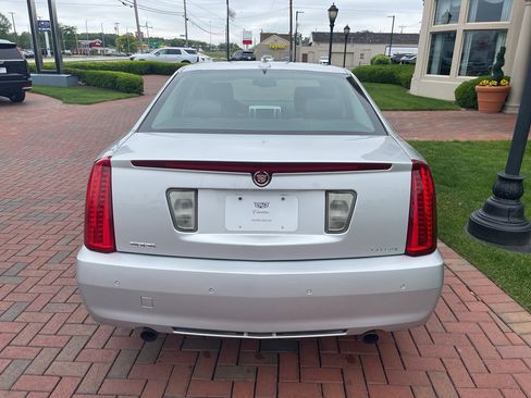 Used 2011 Cadillac STS RWD image 7
