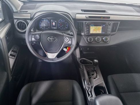 Certified 2018 Toyota RAV4 LE FWD image 22