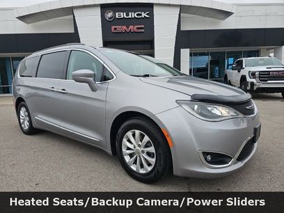 Used 2017 Chrysler Pacifica Touring-L