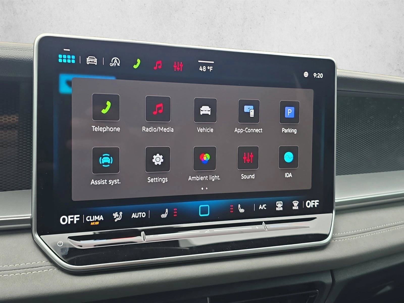 New 2026 Volkswagen Tiguan SE R-Line FWD image 14