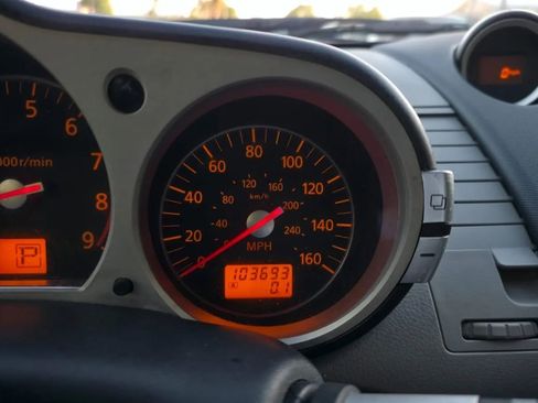 Used 2008 Nissan 350Z Touring image 18