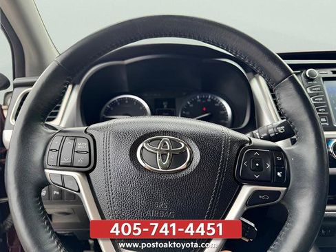 Used 2016 Toyota Highlander Limited Platinum AWD/4WD image 15