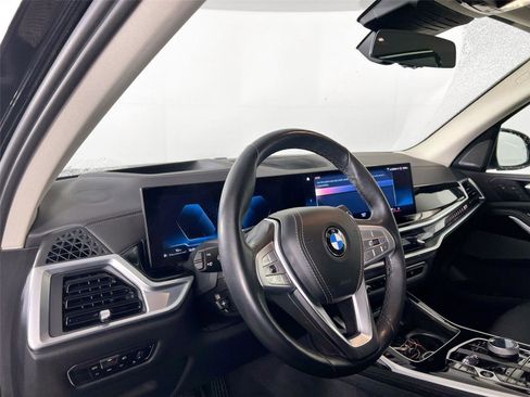 Certified 2023 BMW X7 xDrive40i w/ Executive Package image 10