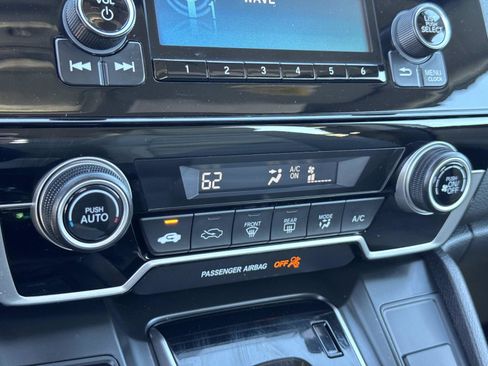 Used 2018 Honda CR-V LX image 14