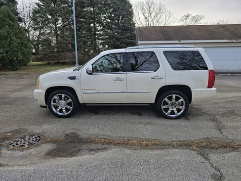 Used 2008 Cadillac Escalade AWD image 6