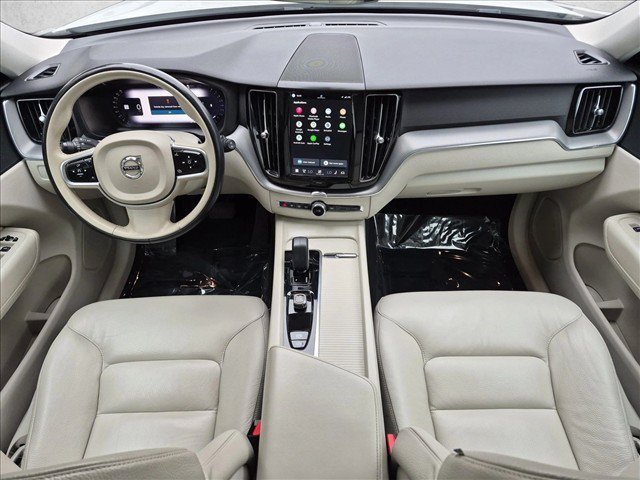 Used 2023 Volvo XC60 B5 Core w/ Climate Package FWD image 17