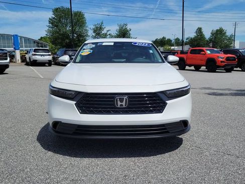 Certified 2025 Honda Accord LX image 2
