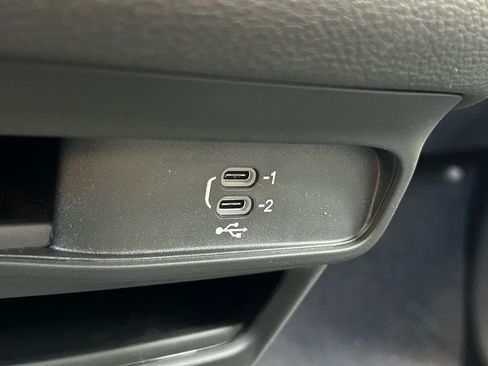 New 2026 Chrysler Pacifica Select image 50