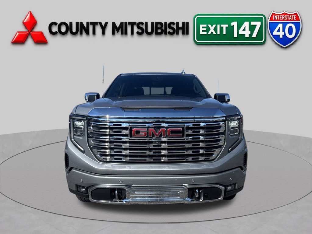 Used 2023 GMC Sierra 1500 Denali w/ Denali Reserve Package AWD/4WD image 2