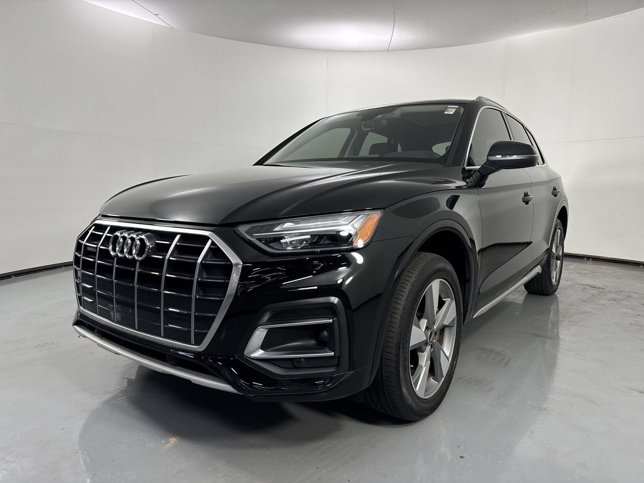 Used 2023 Audi Q5 2.0T Premium w/ Convenience Package AWD/4WD image 30
