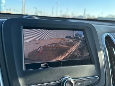 Used 2024 Chevrolet Equinox LT AWD/4WD image 40