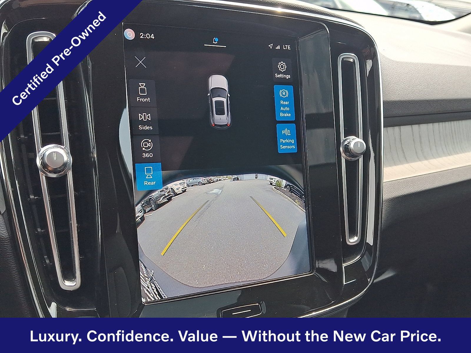 Certified 2023 Volvo XC40 B5 Plus w/ Driver Assist Package AWD/4WD image 19