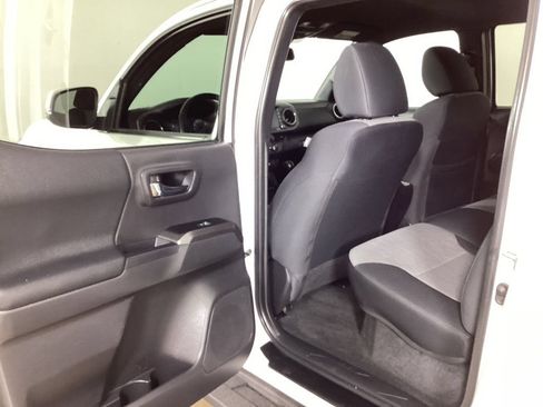 Used 2023 Toyota Tacoma TRD Off-Road AWD/4WD image 22