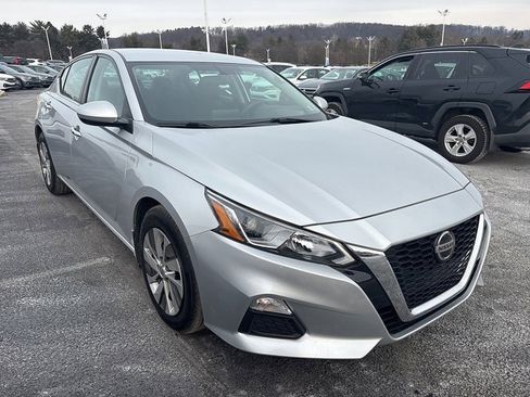 Used 2019 Nissan Altima 2.5 S image 3