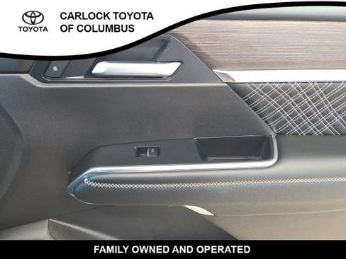 Used 2025 GMC Acadia Denali w/ LPO, All-Weather Package AWD/4WD image 21